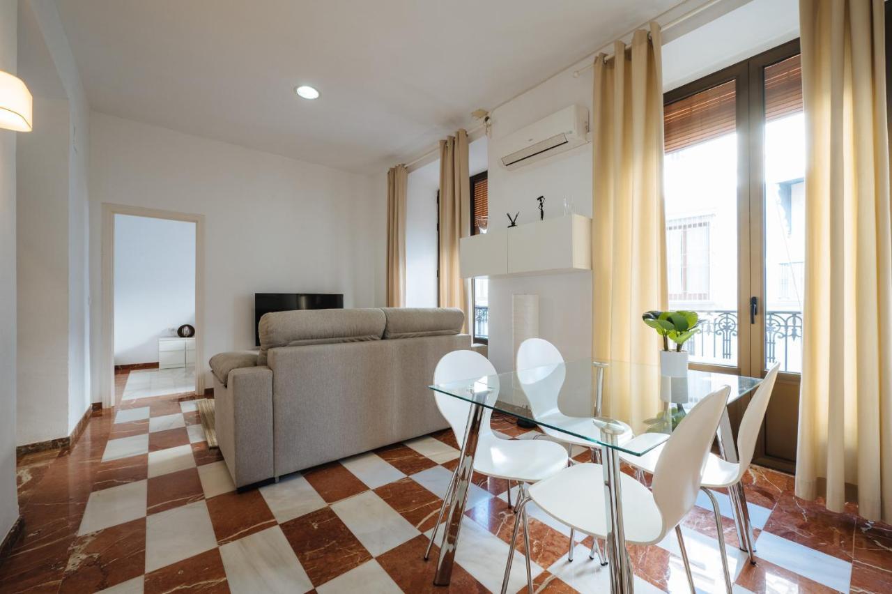 Apartamento De Lujo Junto A La Catedral Sewilla Zewnętrze zdjęcie